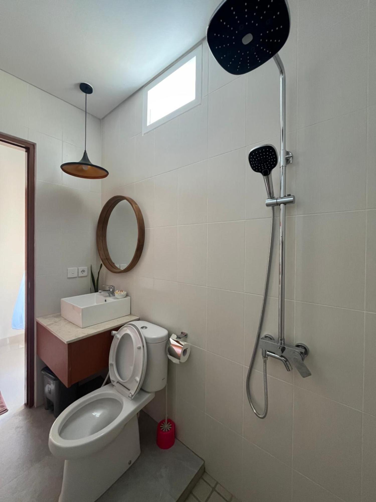Calandra House Guest house *